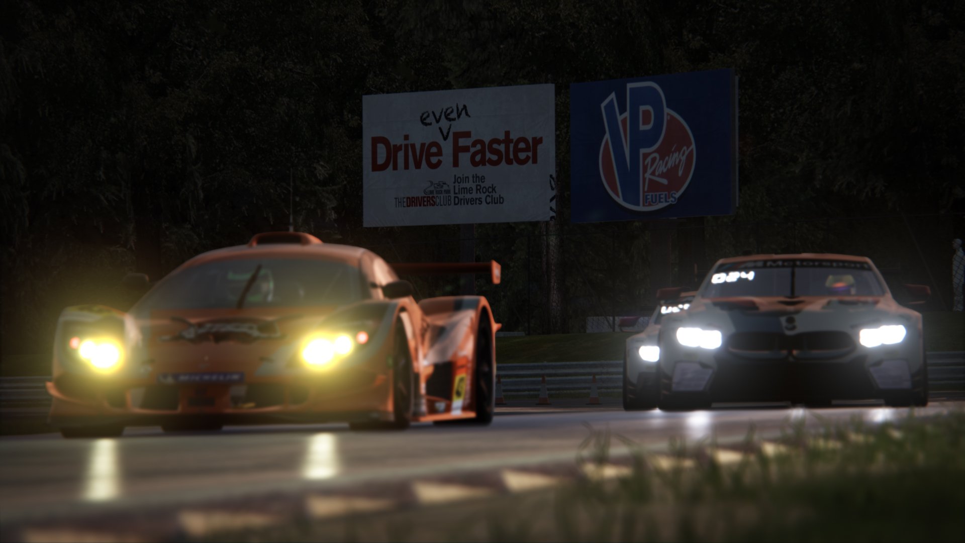 西甲球场最美的瞬间:高空吊射入网